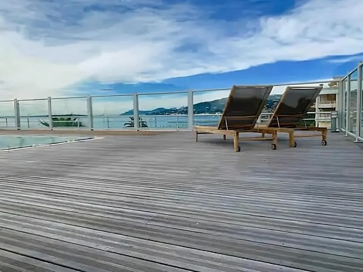 Rooftop Pool, Private Garden, At The Sand Beach! Antibes