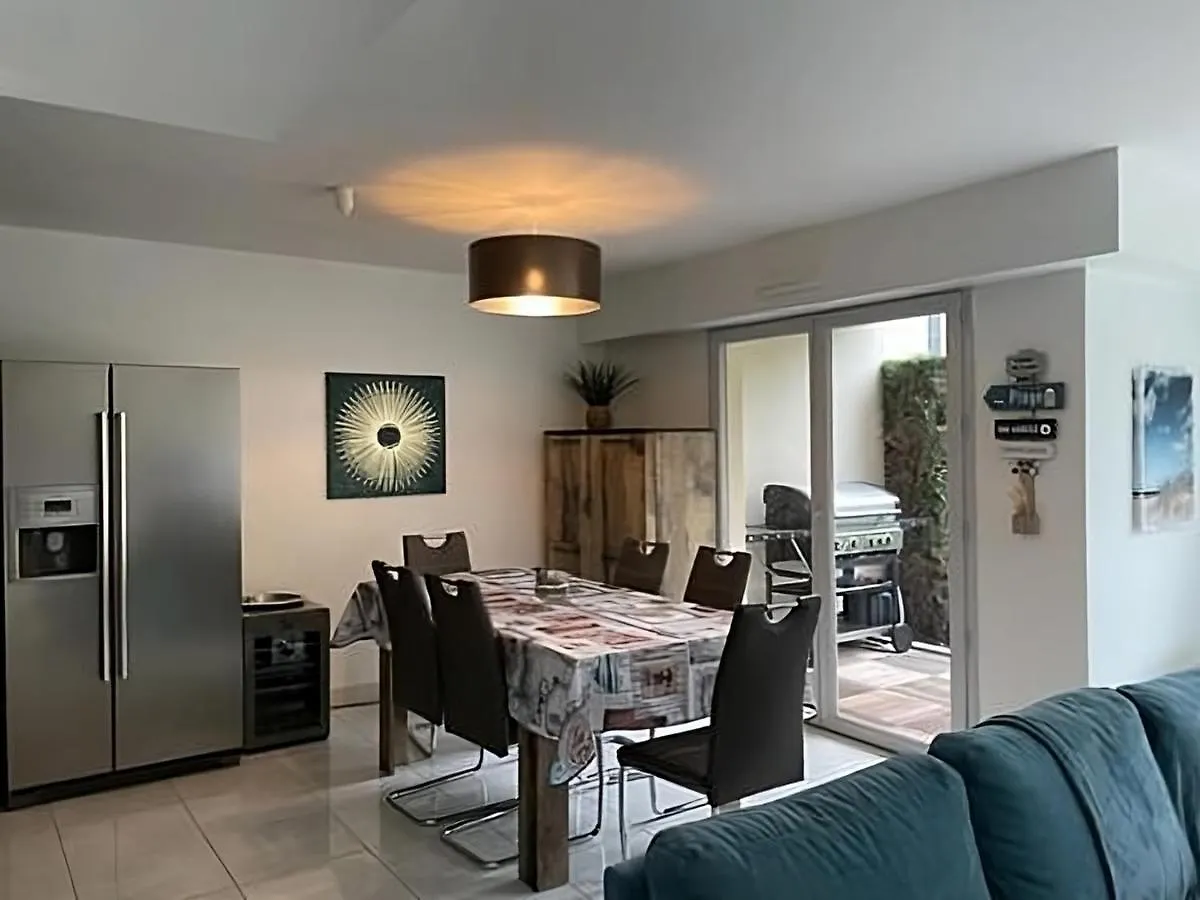 Rooftop Pool, Private Garden, At The Sand Beach! Antibes Apartment