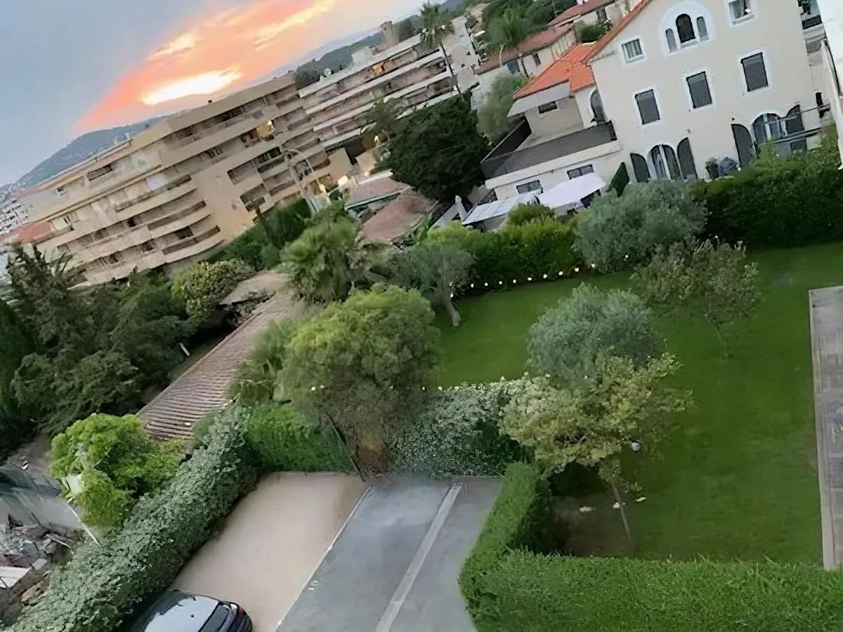 Apartment Rooftop Pool, Private Garden, At The Sand Beach! Antibes France