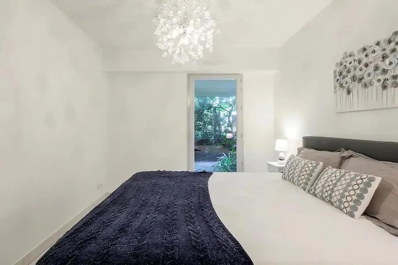 Rooftop Pool, Private Garden, At The Sand Beach! Antibes
